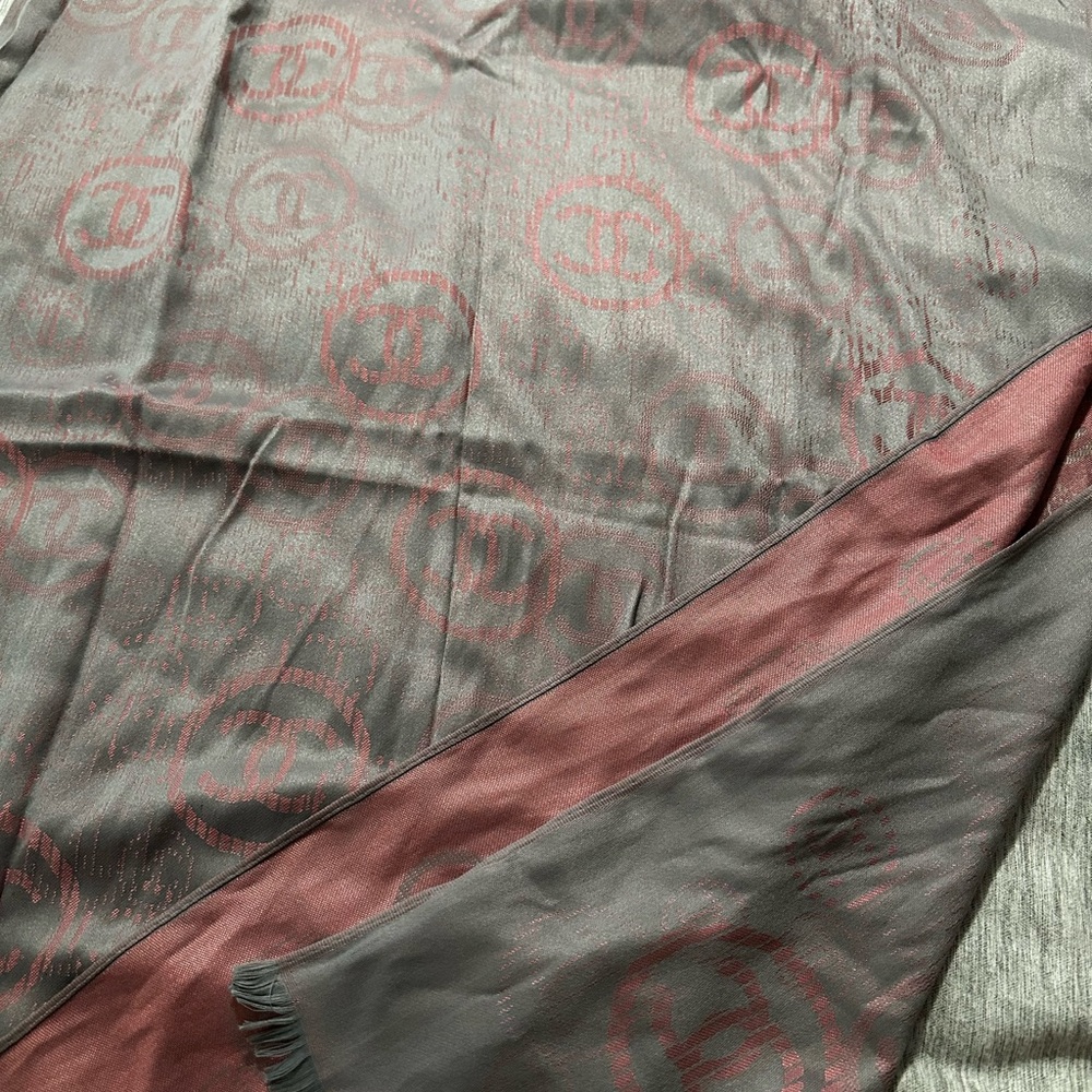 Pink/gray scarf - Picture 5 of 5